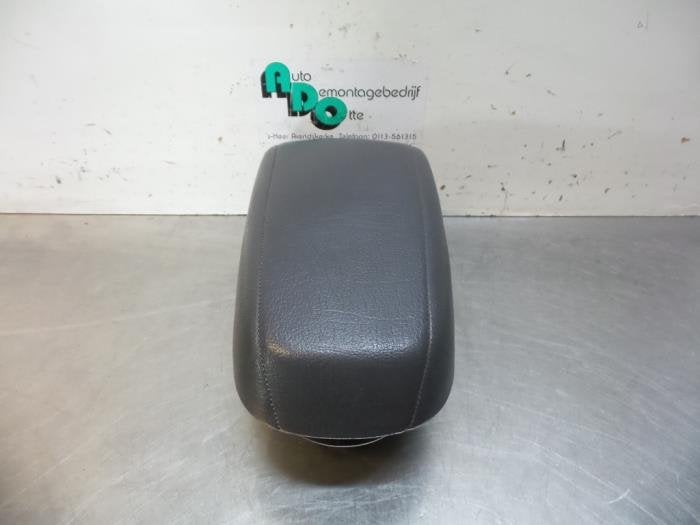 Accoudoir d'un Kia Cerato (Cerato 04-), Autos : Pièces & Accessoires, Kia, -, 3 mois de garantie, Utilisé