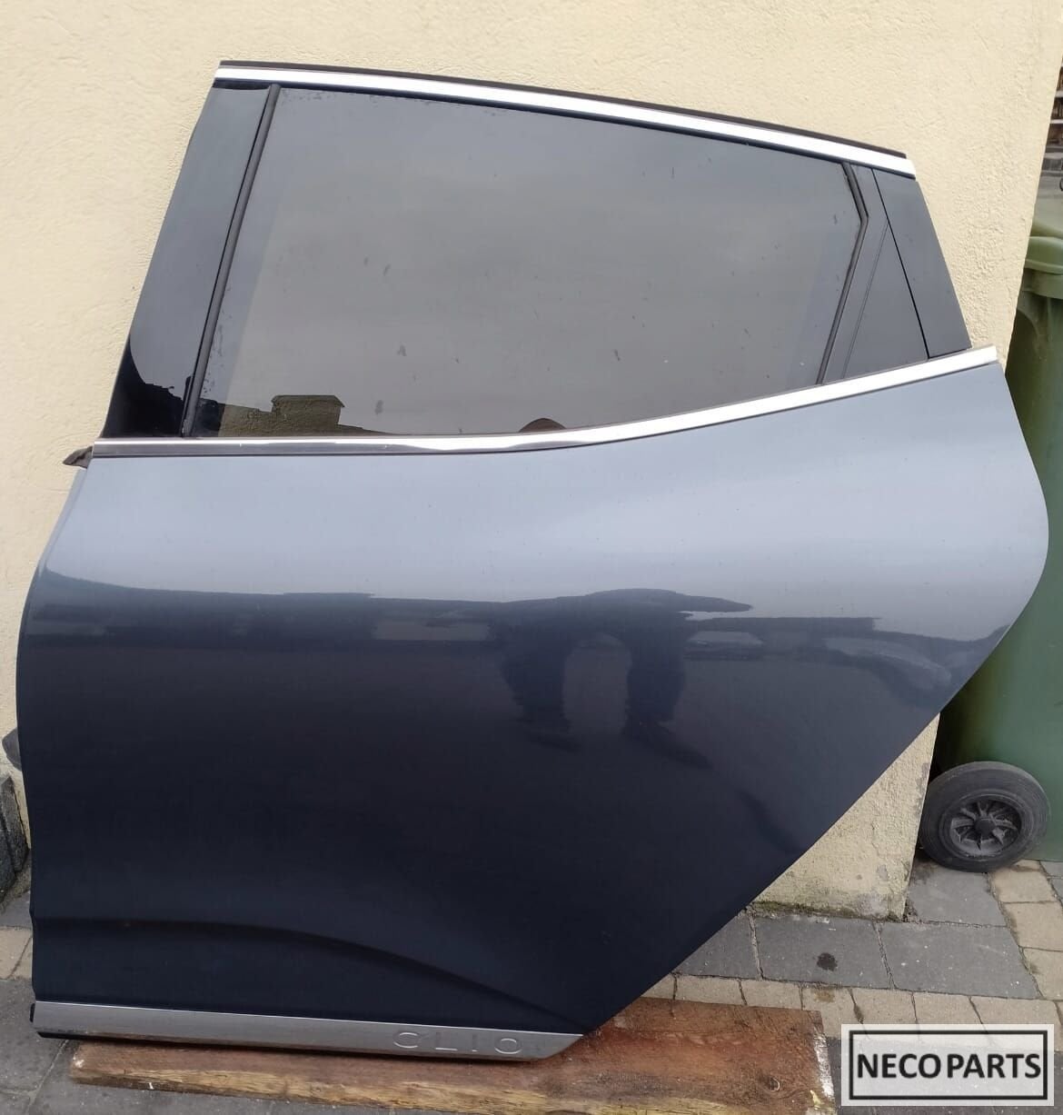 RENAULT CLIO DEUR PORTIER LINKS KLEUR TEKPN ALLES LEVERBAAR!, Arrière, Renault, -, Haillon arrière