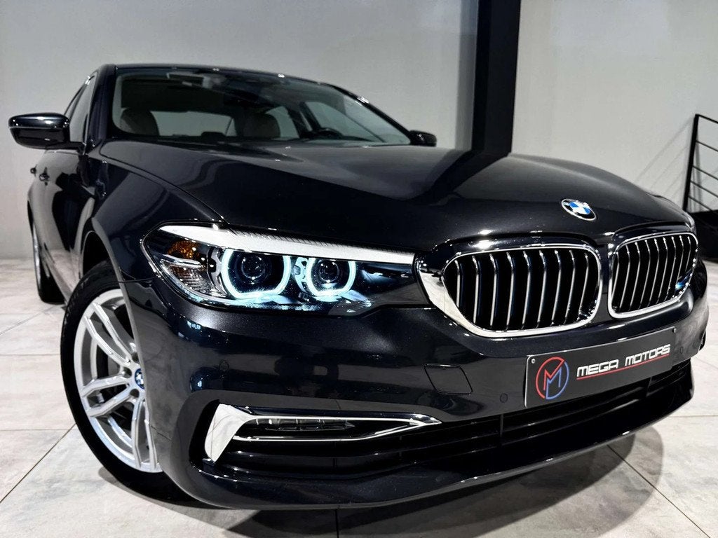 BMW 5 Serie 530 eAS 252CV iPERFORMANCE BAUTO8 CUiR NAVi ViRT, Autos, Cuir, Argent ou Gris, Entreprise, 5 portes