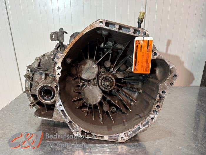 Boîte de vitesse d'un Opel Vivaro, -, Opel, 3 mois de garantie, Utilisé