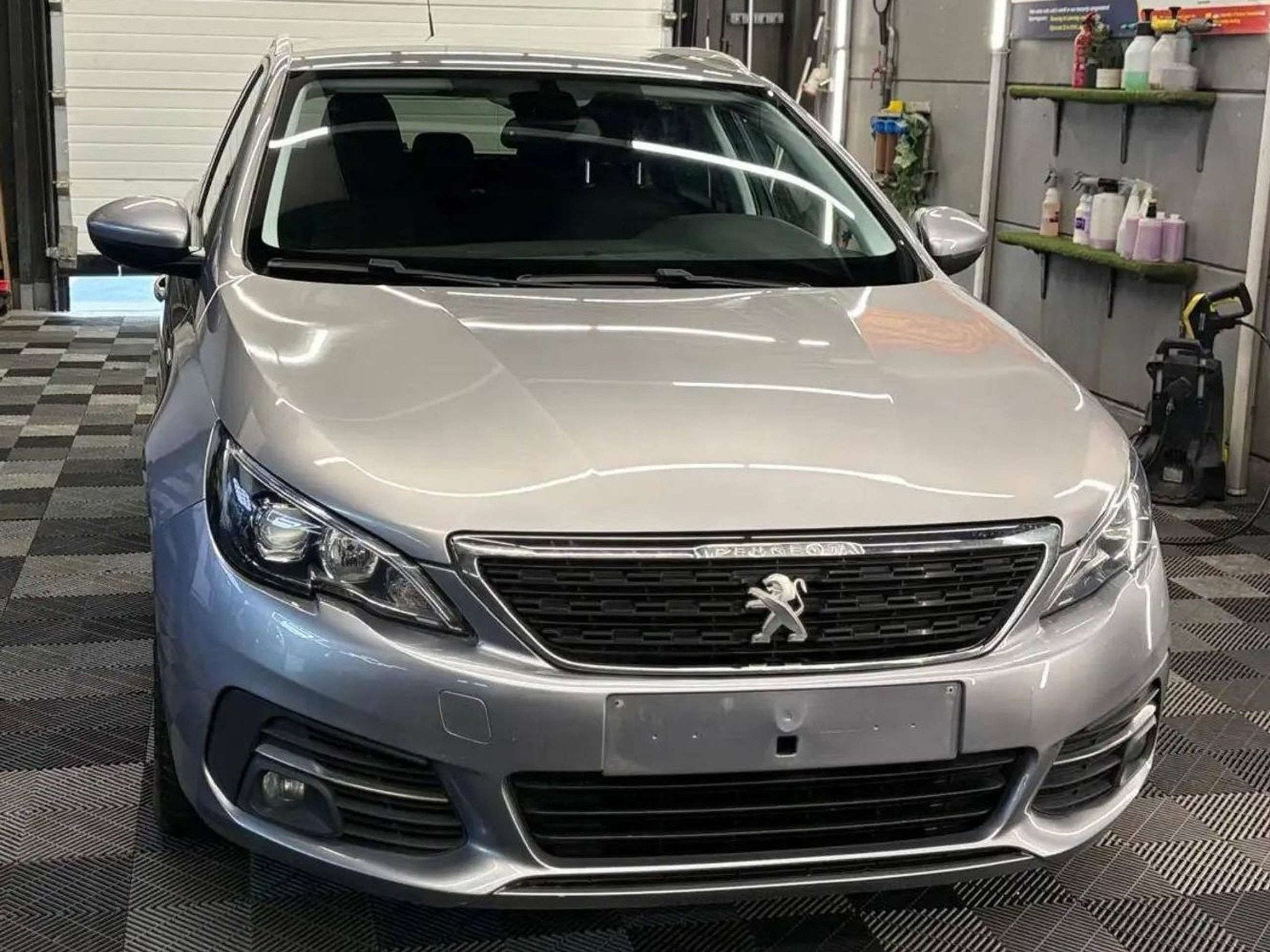 Peugeot 308 SW 1.2i PureTech bj. 2018 Euro 6, Autos, Argent ou Gris, Achat, Euro 6, Entreprise