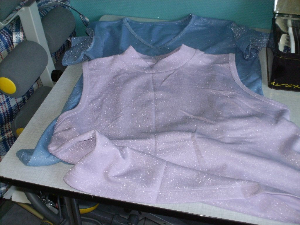 a vendre blouse tunique pour dame, Kleding | Dames, Blouses en Tunieken, Overige kleuren, 3 suisses, Maat 42/44 (L), Nieuw