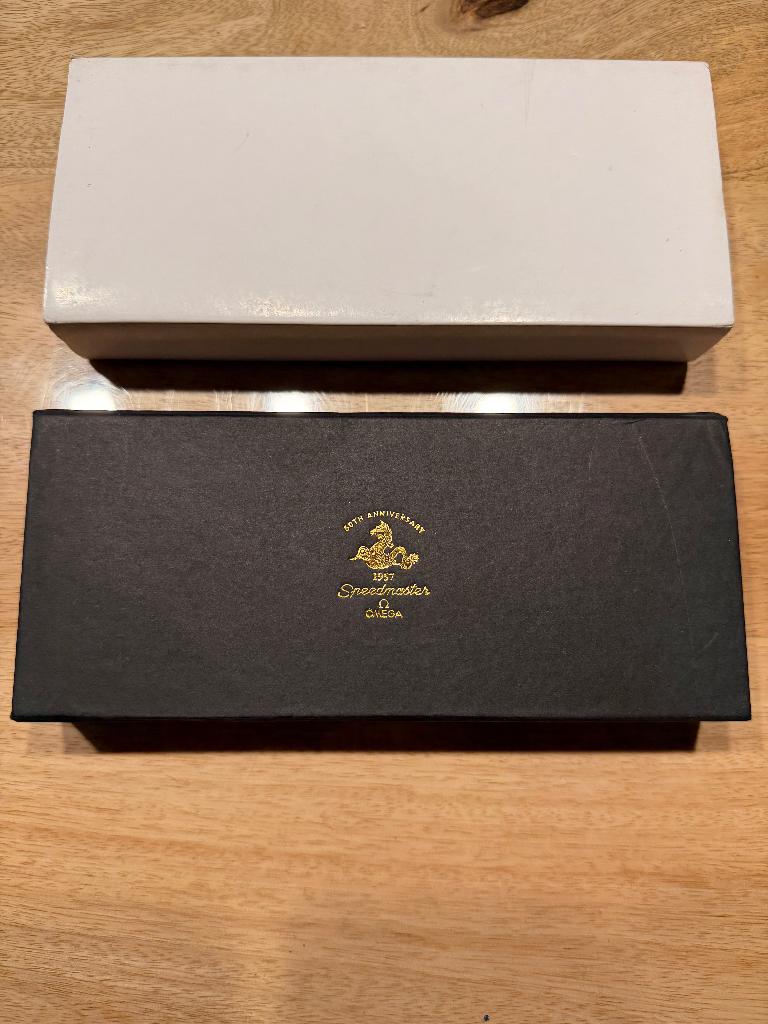 pins omega speedmaster 50th anniversaire, Ophalen of Verzenden