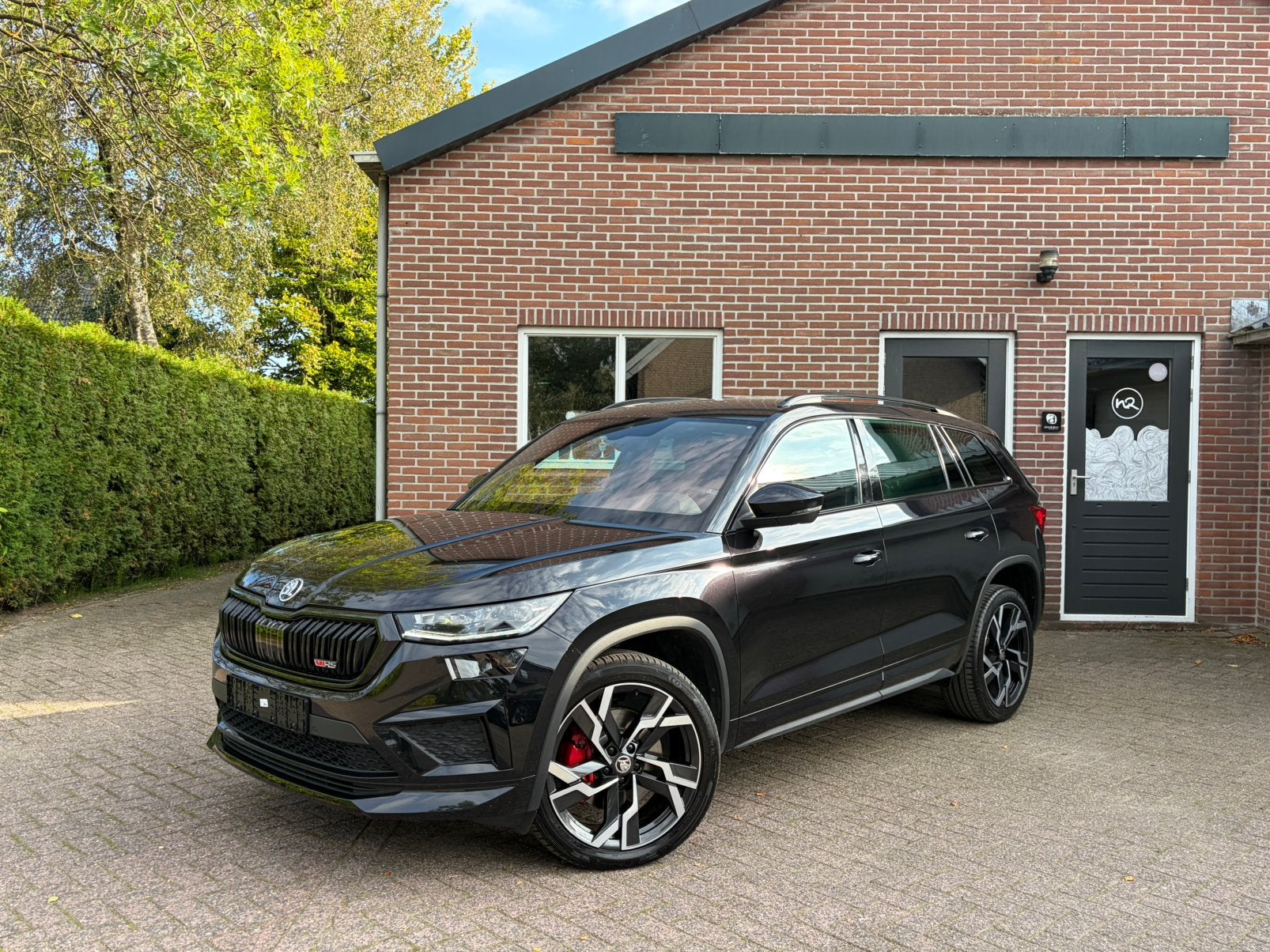 Kodiaq RS 245pk 4x4 acc, 360 cam, soundbooster., Autos, Euro 6, Noir, 5 portes, 5 places