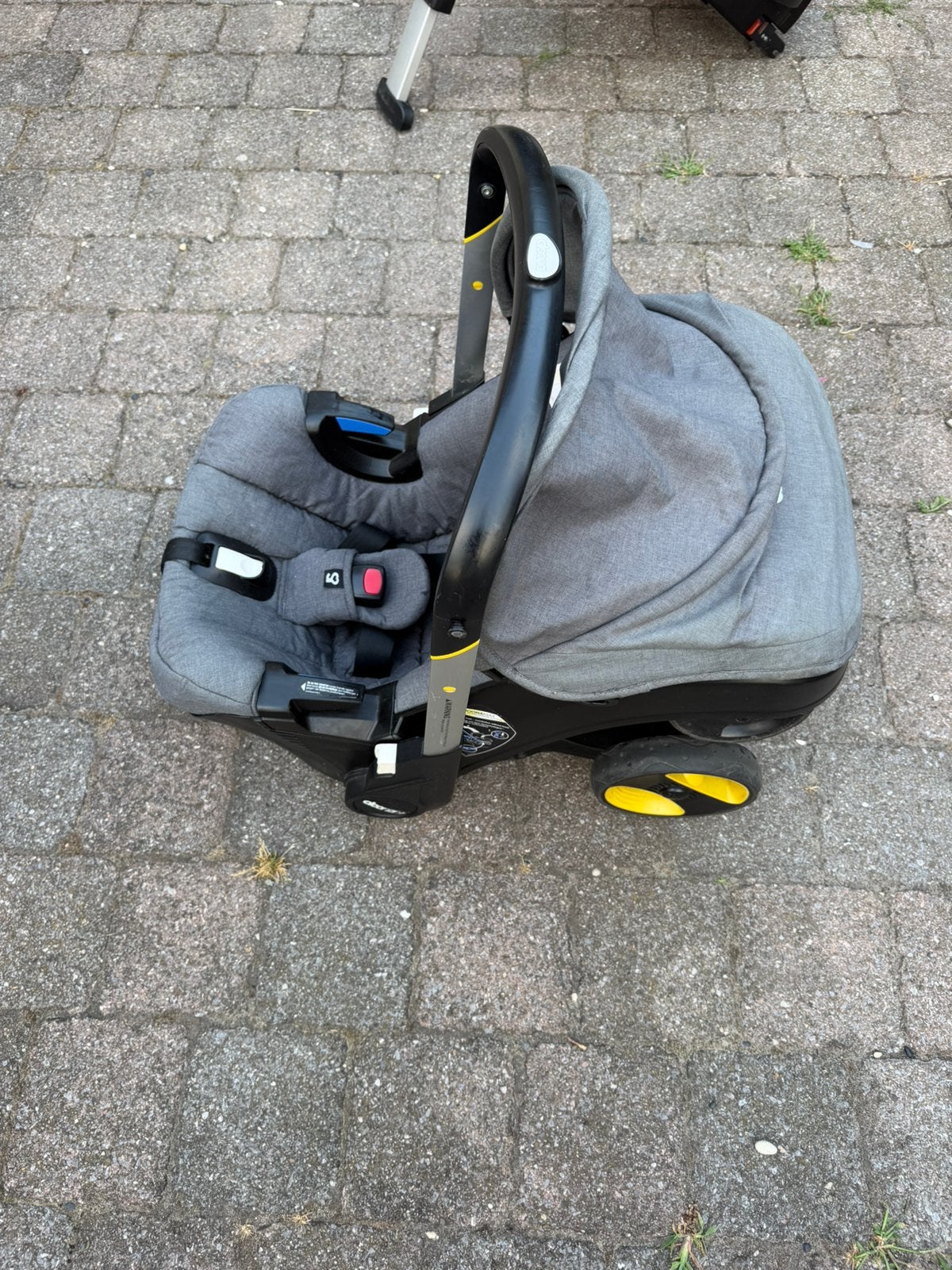Doona+ isofix auto, Ophalen, Gebruikt, Kinderwagen, Overige merken