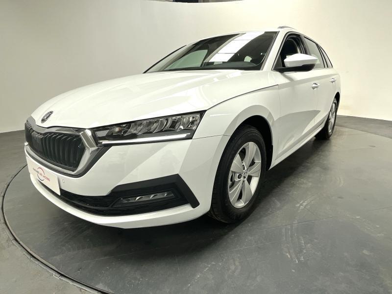 Skoda Octavia IV Ambition, Auto's, Automaat, https://public.car-pass.be/vhr/6952b27f-ed24-45cd-b571-0fe22399dba8, Bedrijf, 5 deurs