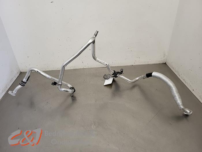 Tuyau clim d'un Renault Trafic, Renault, -, 3 mois de garantie, Utilisé