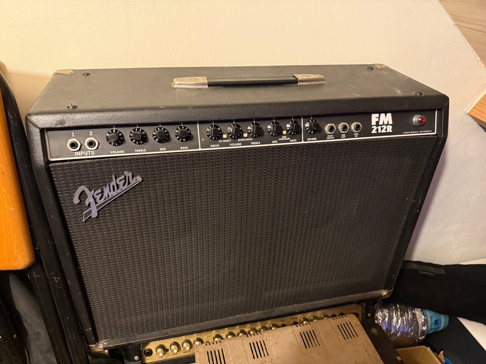 Fender FM212R, Muziek en Instrumenten, Versterkers | Bas en Gitaar, Ophalen, Zo goed als nieuw