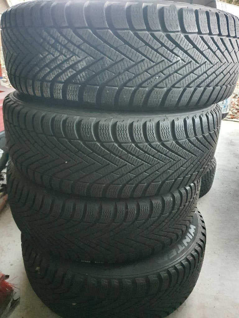 Kit hiver VW Golf 7, Autos : Pièces & Accessoires, Pneus et Jantes, Pneus hiver, 16 pouces, Véhicule de tourisme