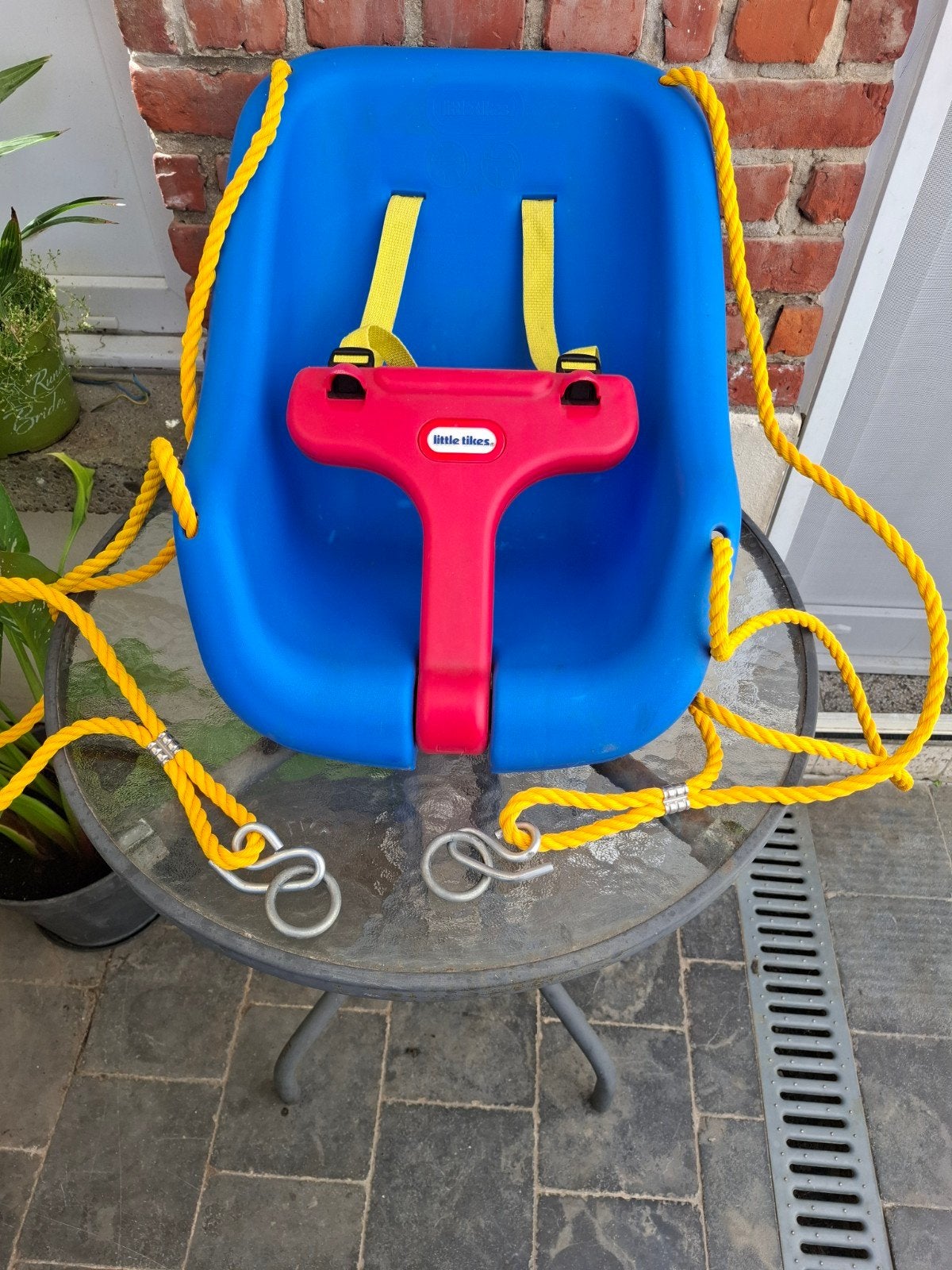 Schommelstoel little tikes, Ophalen, Zo goed als nieuw