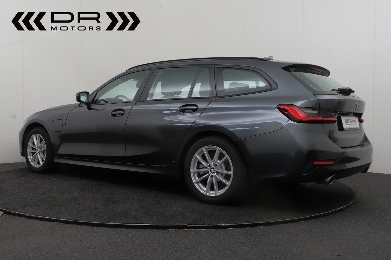 BMW 330 E - APPLE CARPLAY, Autos, 0 kg, Argent ou Gris, Euro 6, 0 kg