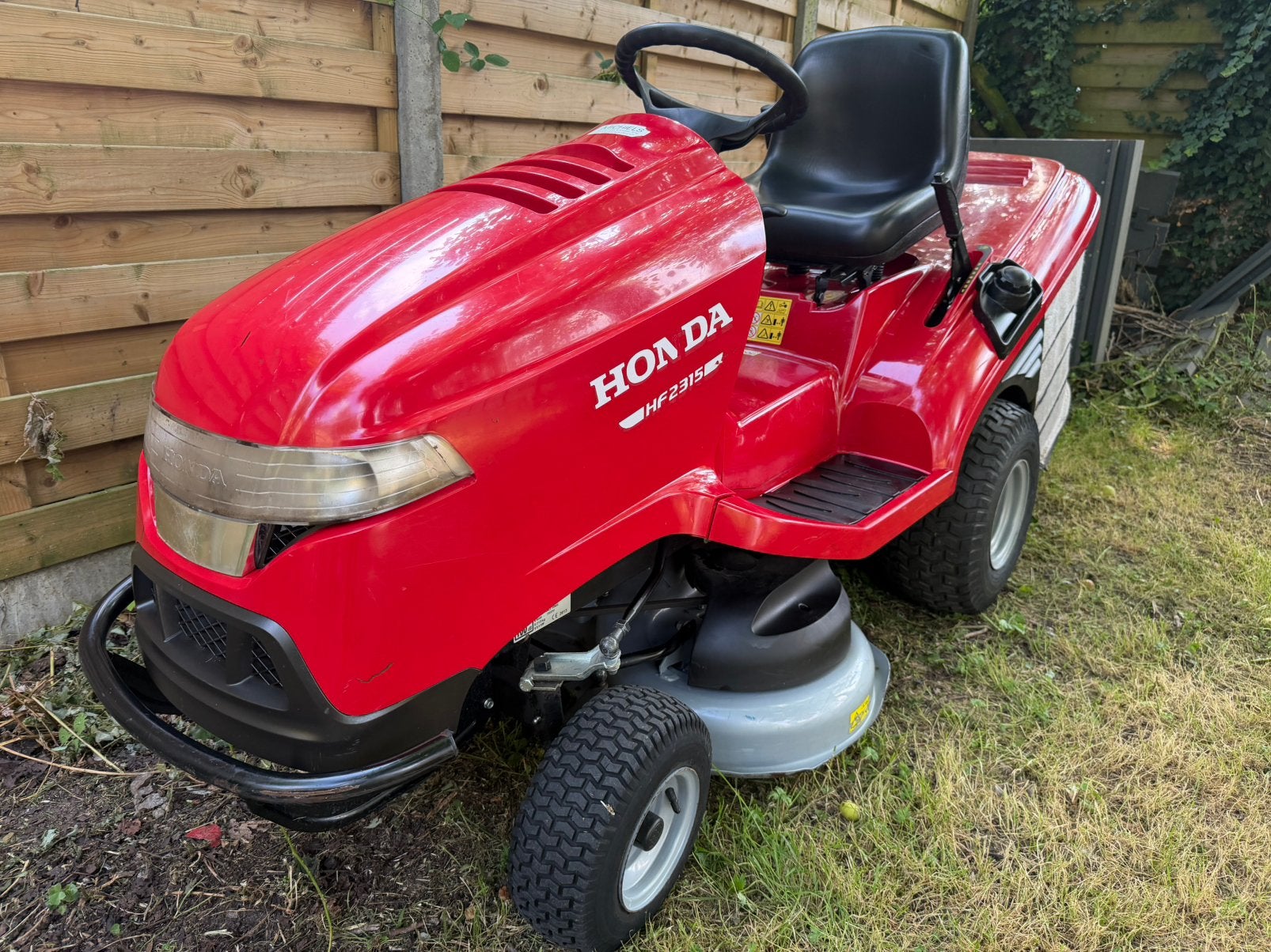 zitmaaier honda 2315 automaat, Enlèvement, Utilisé