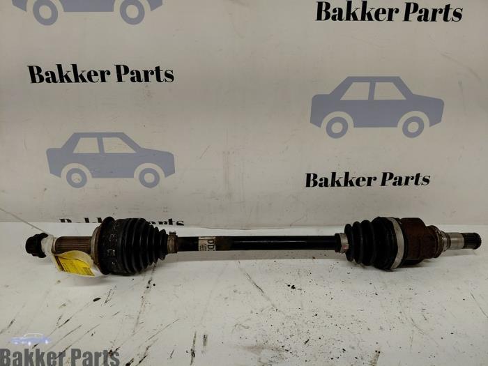 Aandrijfas links-voor van een Toyota Yaris, Gebruikt, -, -, Toyota