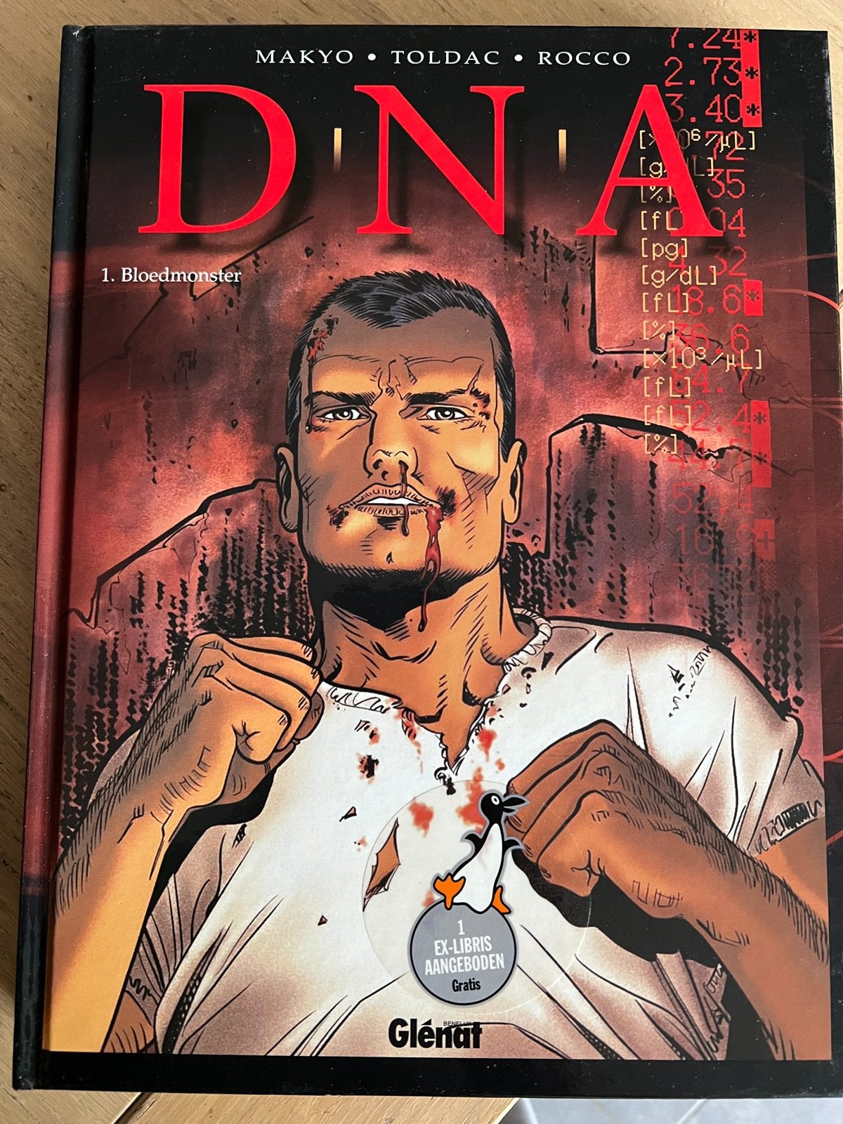 DNA hardcover, Ophalen, Zo goed als nieuw