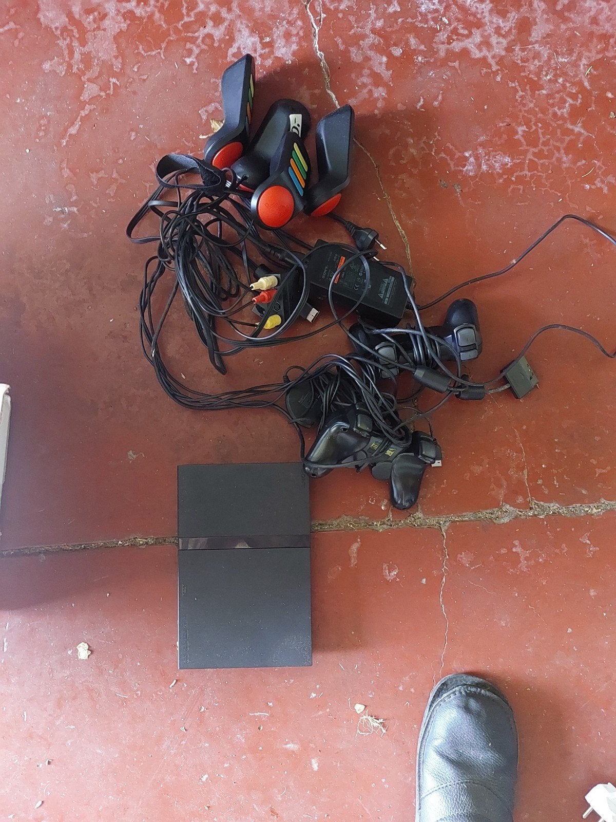 Playstation 2 + 17 spellen, Games en Spelcomputers, Spelcomputers | Sony PlayStation 2, Ophalen