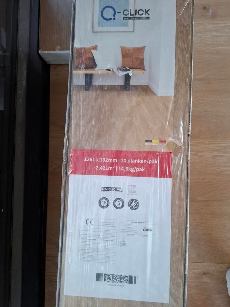 Laminaat 7 pakken plus ondervloer, Enlèvement, Aggloméré