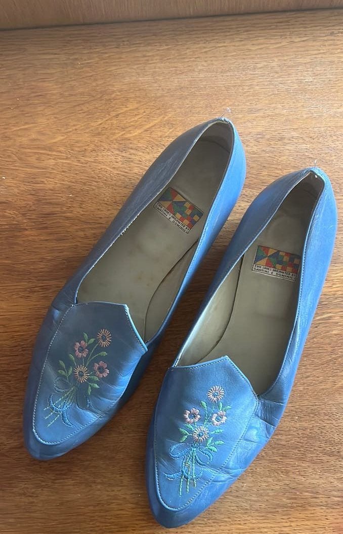 Vintage blauwe ballerina’s, Ophalen, Gedragen