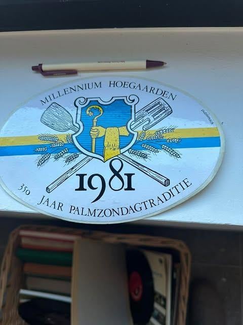 sticker Hoegaarden millennium 1981, Verzamelen, Biermerken, Ophalen of Verzenden, Nieuw, Overige typen, Overige merken