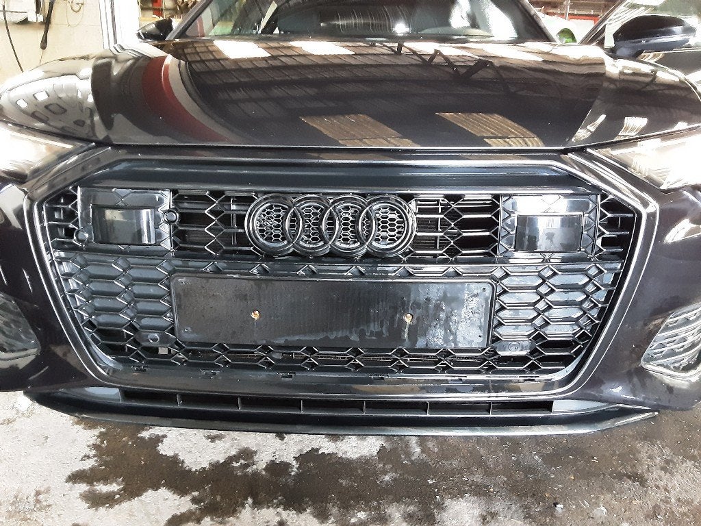GRILLE AÉRATION Audi A6 Avant (C8) (01-2018/-), Autos : Pièces & Accessoires, Auto-Union-Straße  1,
85057  Ingolstadt, DE, Info@audi.de