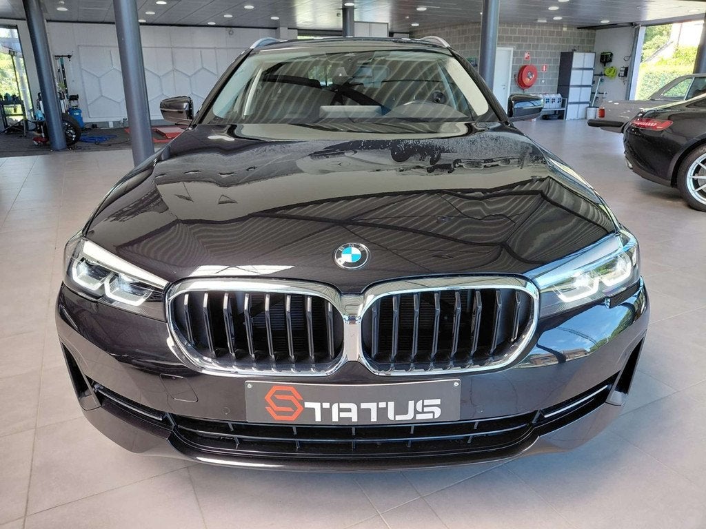 BMW 5 Serie 518 FACE LIFT. 33000KM. 1 EIG. SPORTZETELS. 19 I, Achterwielaandrijving, 4 cilinders, 136 pk, Leder