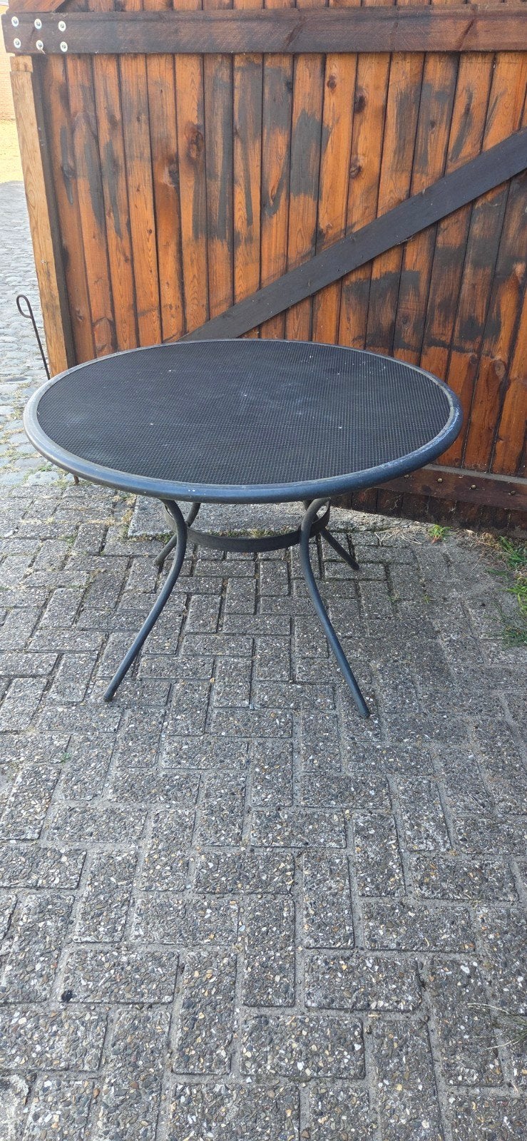 Ronde tuintafel, Ophalen