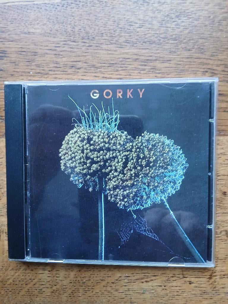 CD Gorky : Gorky, Ophalen
