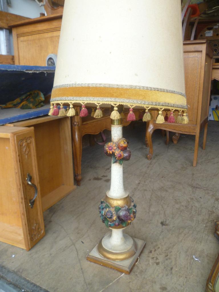 HOUTEN LAMPADAIRE, Ophalen