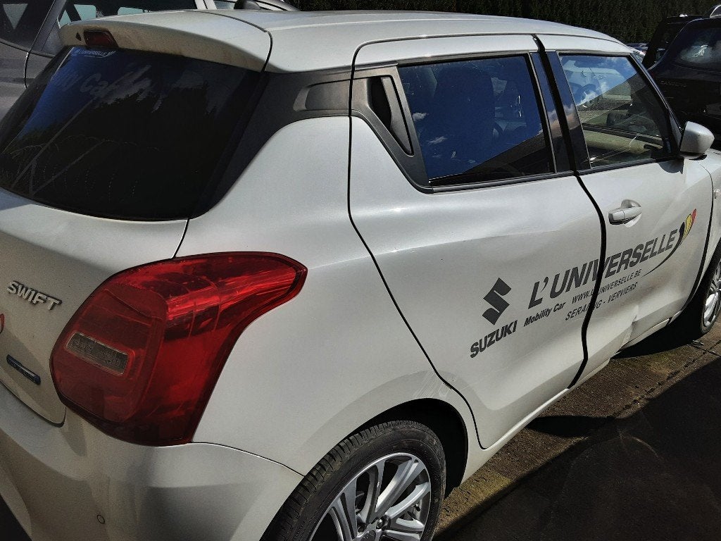 SPATBORD RECHTS ACHTER Suzuki Swift (ZC / ZD) (01-2017/-), Suzuki-Allee 7
64625  Bensheim, DE, Gebruikt, Suzuki Deutschland GmbH