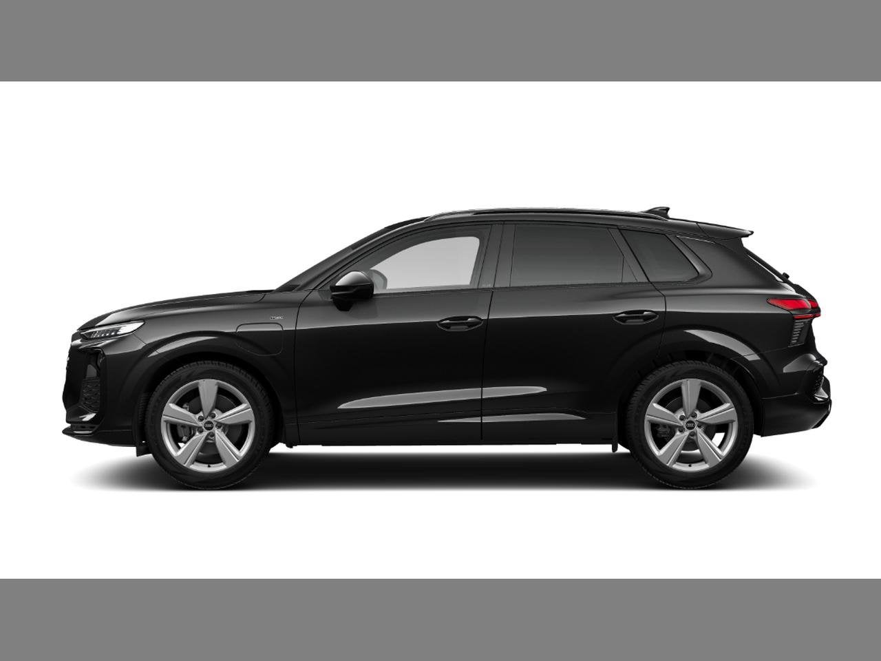 Audi Q3 SUV e-hybrid (PHEV) Q3 SUV e-hybrid 1.5 TFSI Corpora, Auto's, Automaat, Zwart, 43 g/km, Hybride Elektrisch/Benzine
