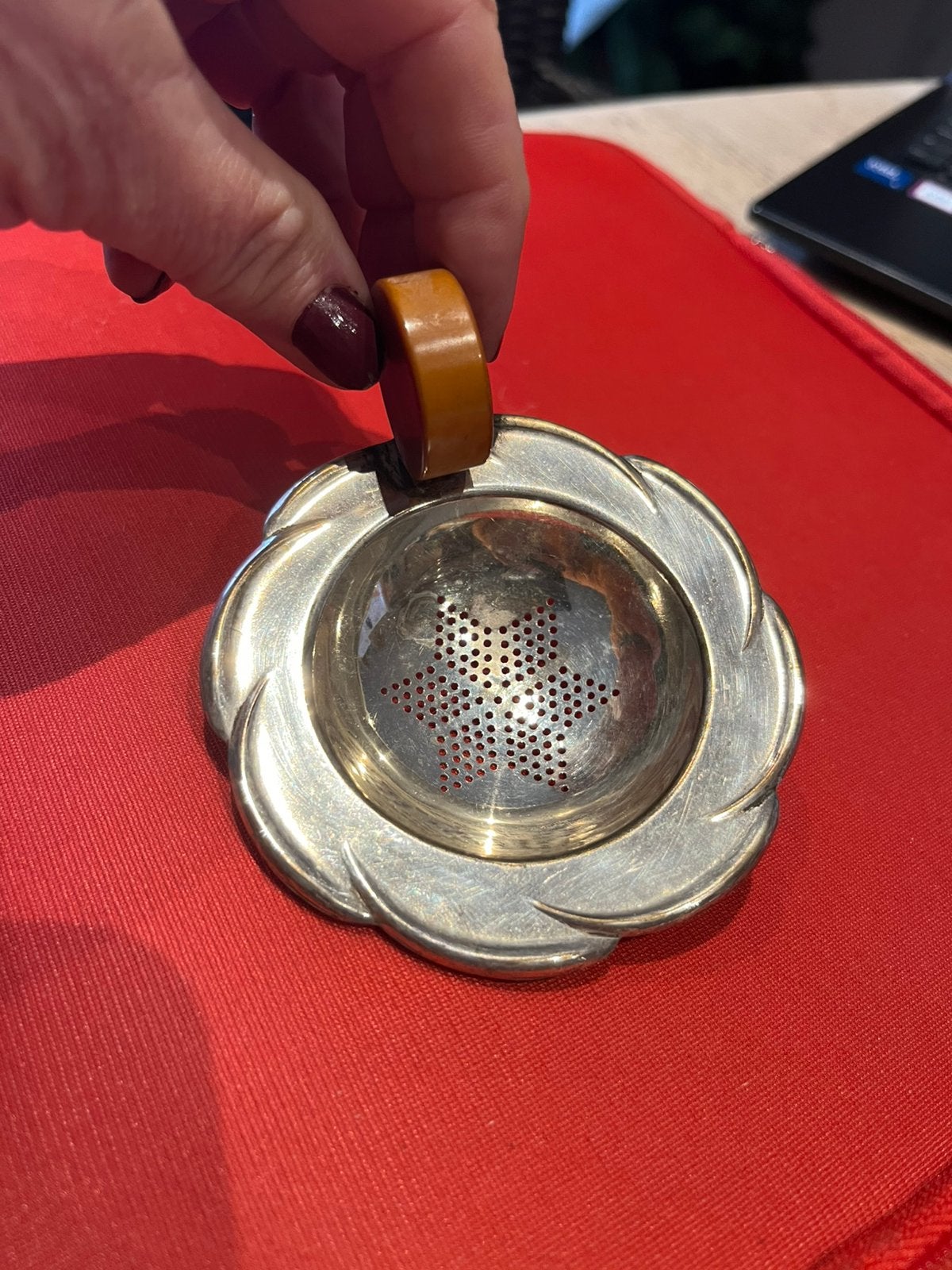 Art Deco vintage theezeefje 1920 -1940 bakelieten handvat, Ophalen of Verzenden
