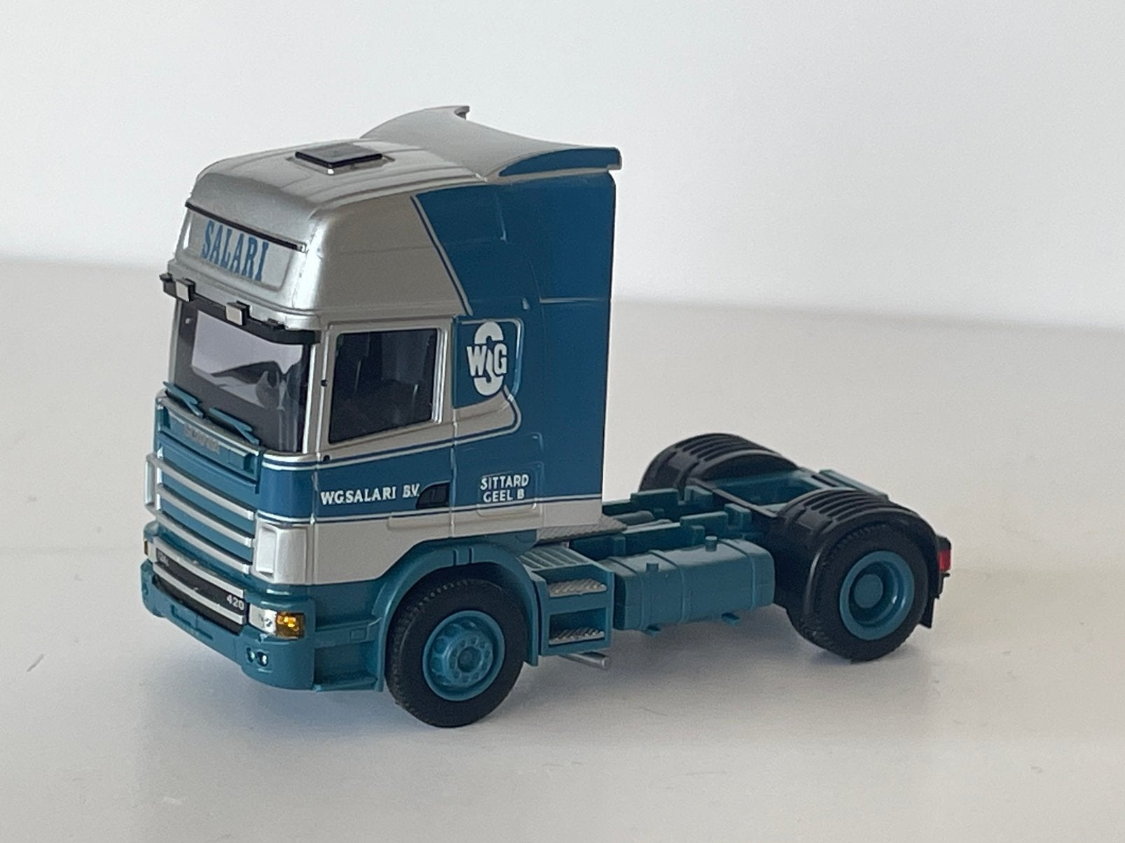 AWM Scania 124L SALARI losse trekker 1/87, Enlèvement ou Envoi, Comme neuf, Bus ou Camion, AWM