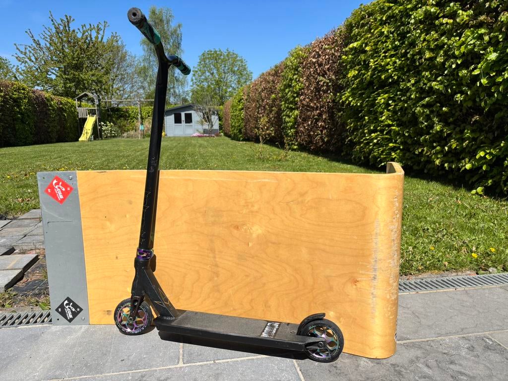 BLUNT PRODIGY S5 trottinette Néochrome, Enlèvement, Utilisé