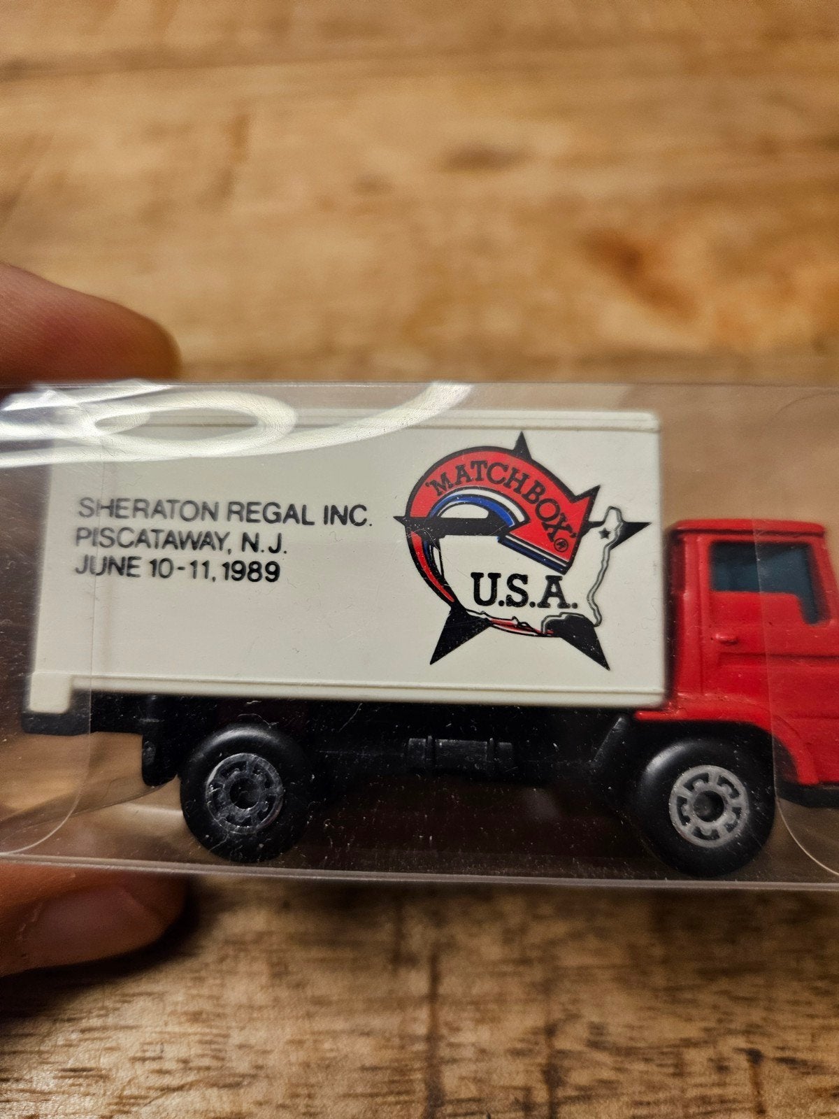 Matchbox promotionnel 10-11-1989. USA, Enlèvement ou Envoi, Neuf, Bus ou Camion, Matchbox