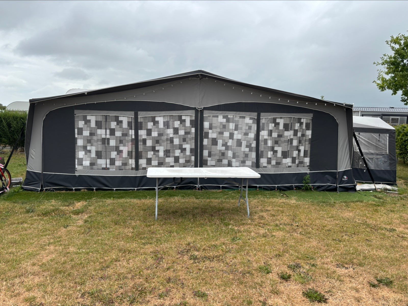 voortent caravan  Dorema, Caravans en Kamperen, Ophalen, Zo goed als nieuw, Dorema