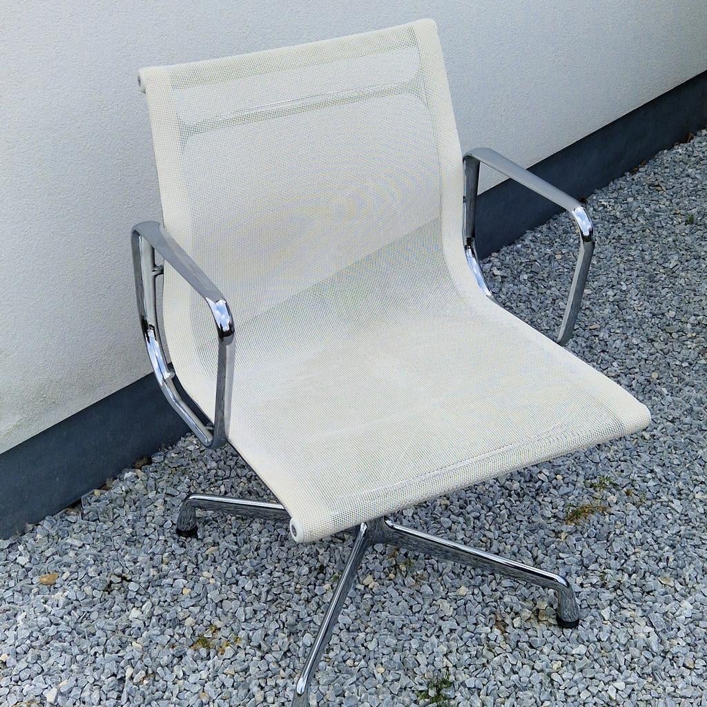 Vitra Eames stoel , bureaustoel 938 - 138 , roteerbaar EA108, Enlèvement ou Envoi