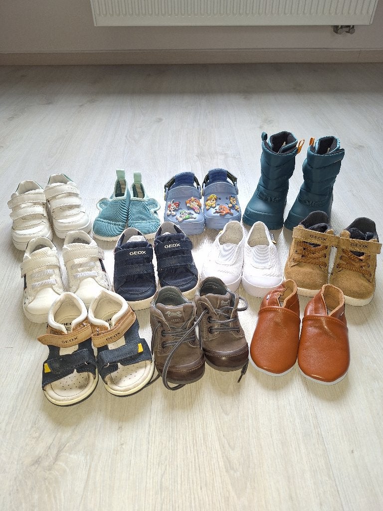 Slofjes, sandalen, schoentjes: prijzen in omschrijving, Ophalen, Zo goed als nieuw, Jongetje, Overige typen