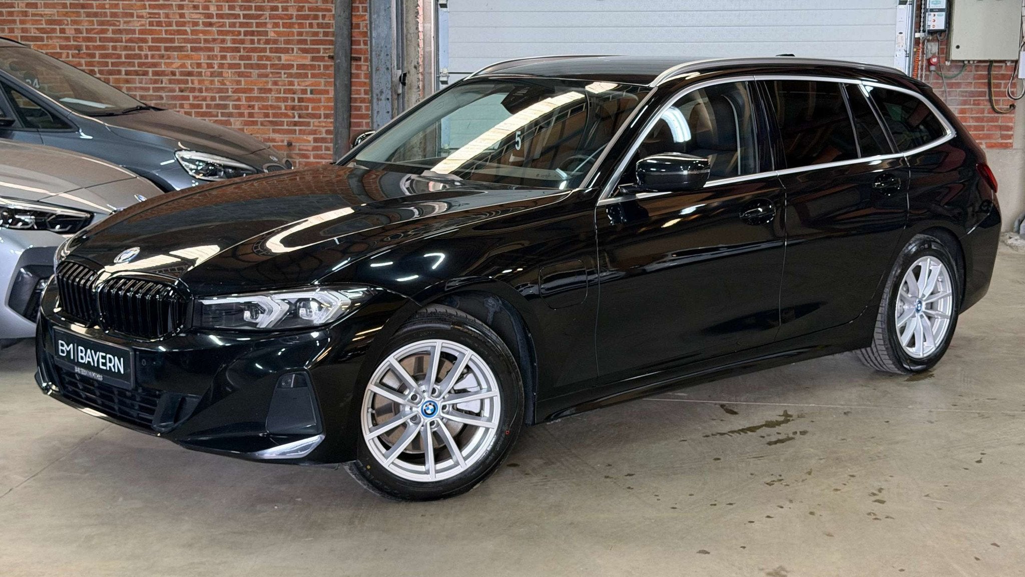 BMW 320 eA PHEV SOH 99% Garantie Plug in Hybride Benzine A, Autos, BMW, Achat, Euro 6, Entreprise, Noir