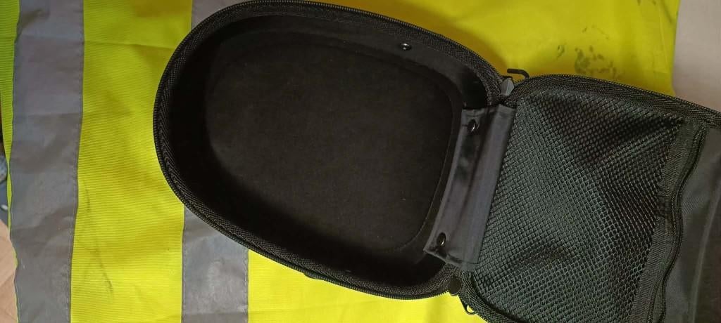 sacoche reservoir moto, Motos, Accessoires | Valises & Sacs, Envoi