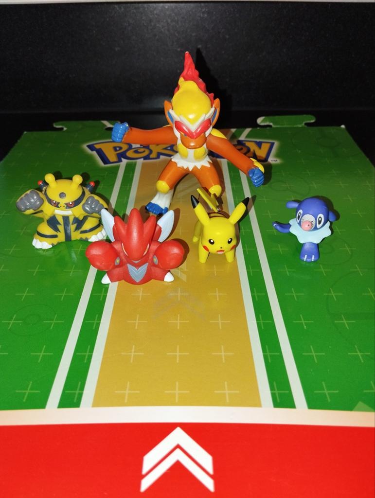 Lot de figurines Pokémon, Enlèvement ou Envoi, Comme neuf