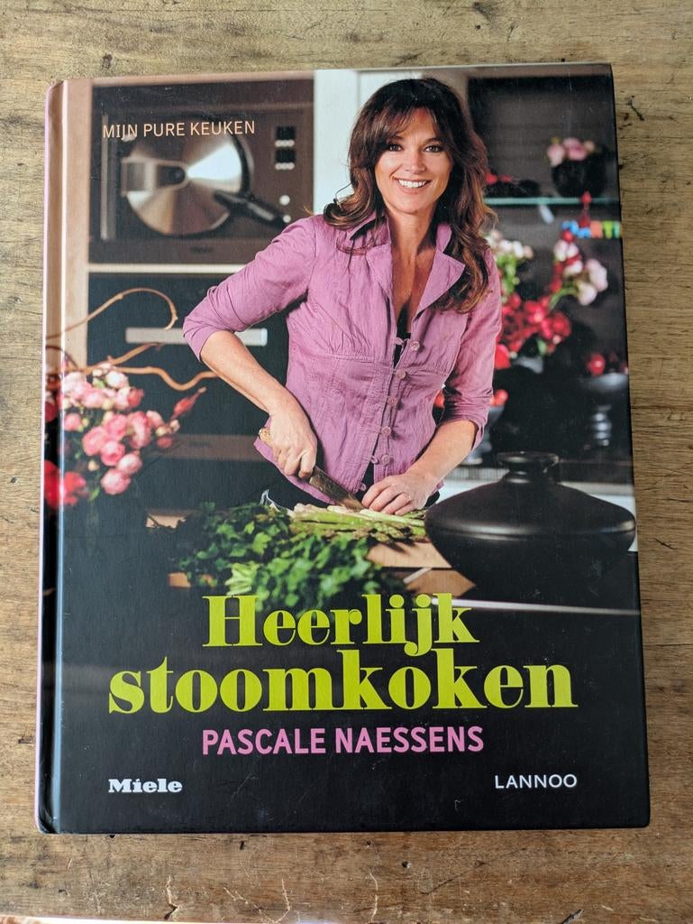 Boek Heerlijk stoomkoken / Pascale Naessens, Ophalen of Verzenden, Gelezen, Pascale Naessens