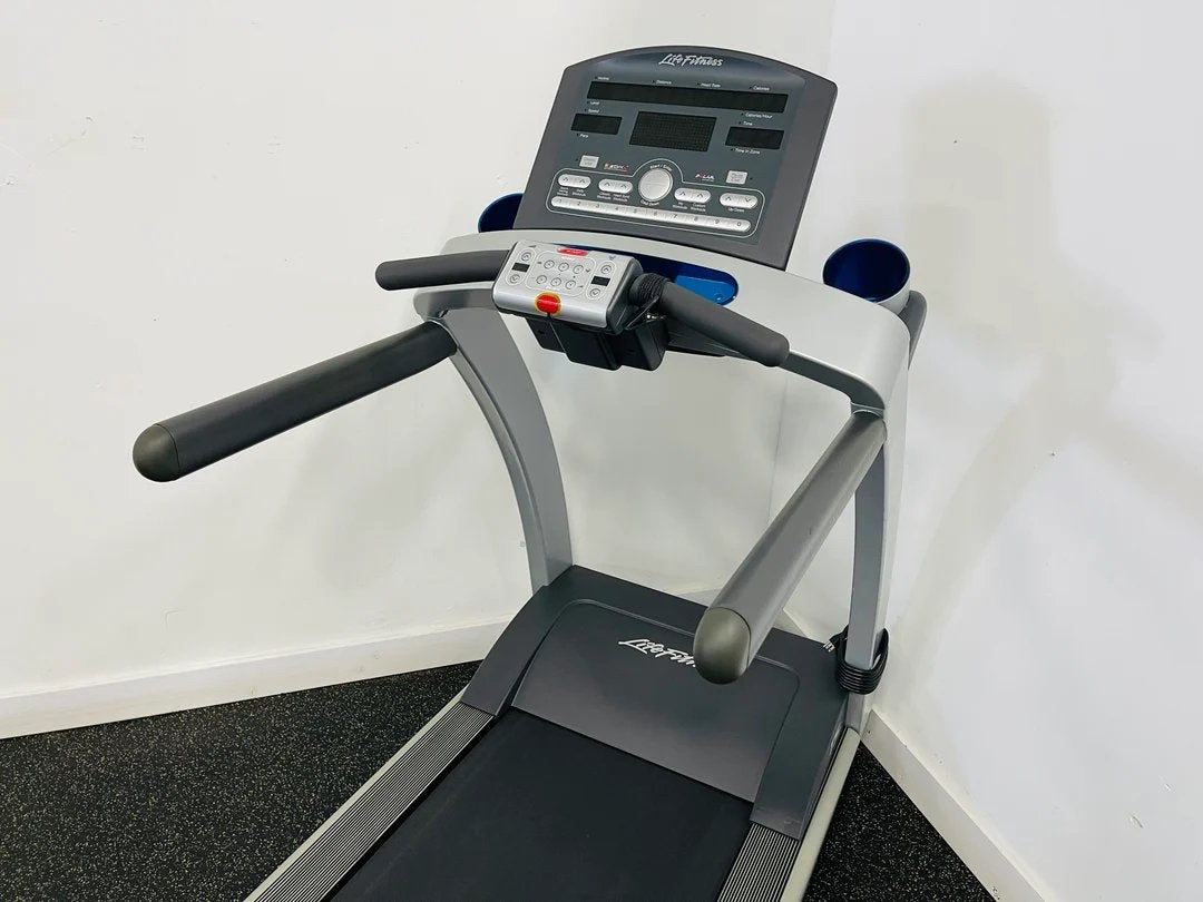 Life Fitness T5-5 Professionele Loopband – Uitstekende Staat, Ophalen, Zo goed als nieuw