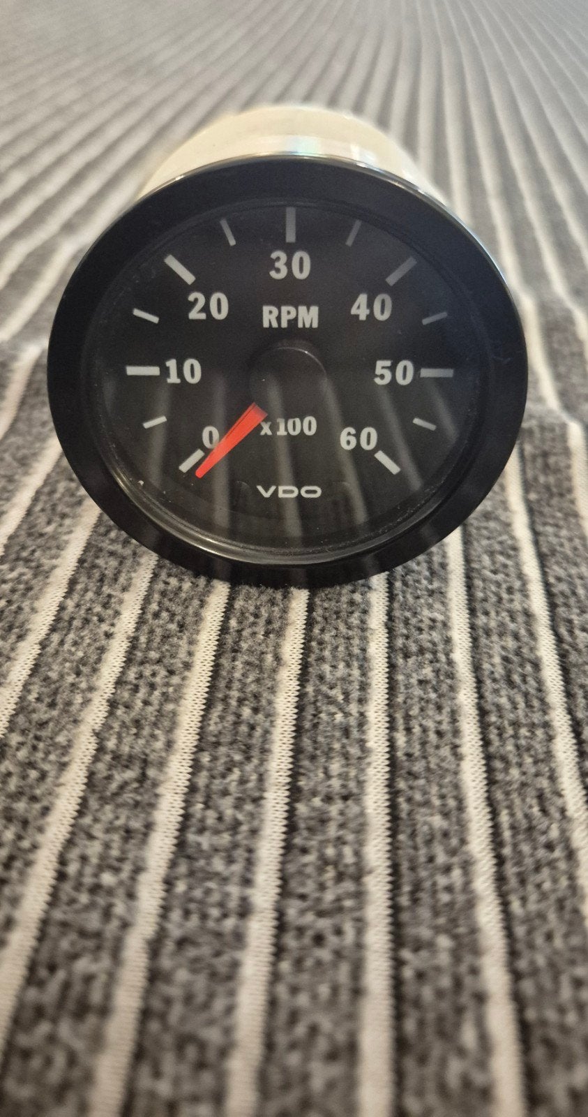 VDO Cockpit Vision Toerenteller 52mm 6000 rpm, Enlèvement ou Envoi, Utilisé