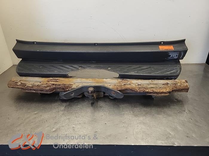 Trekhaak van een Volkswagen Crafter, Gebruikt, -, Volkswagen, -