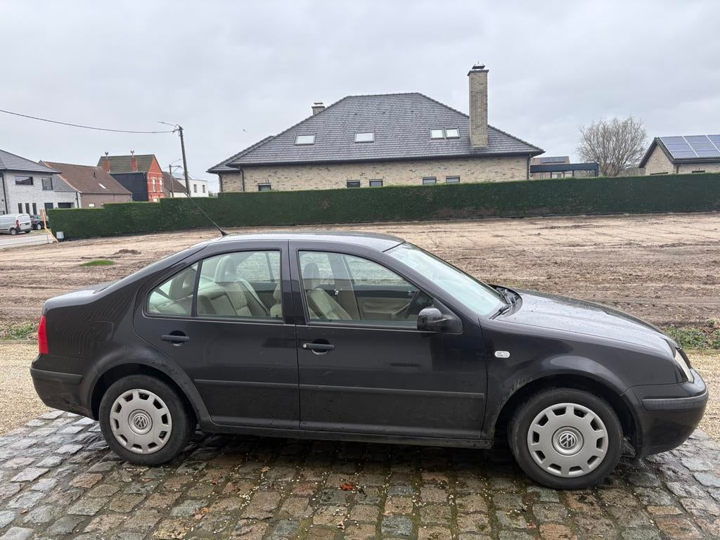 Vw Bora Sdi, Auto's, Volkswagen, Voorwielaandrijving, 4 deurs, Stof, Zwart