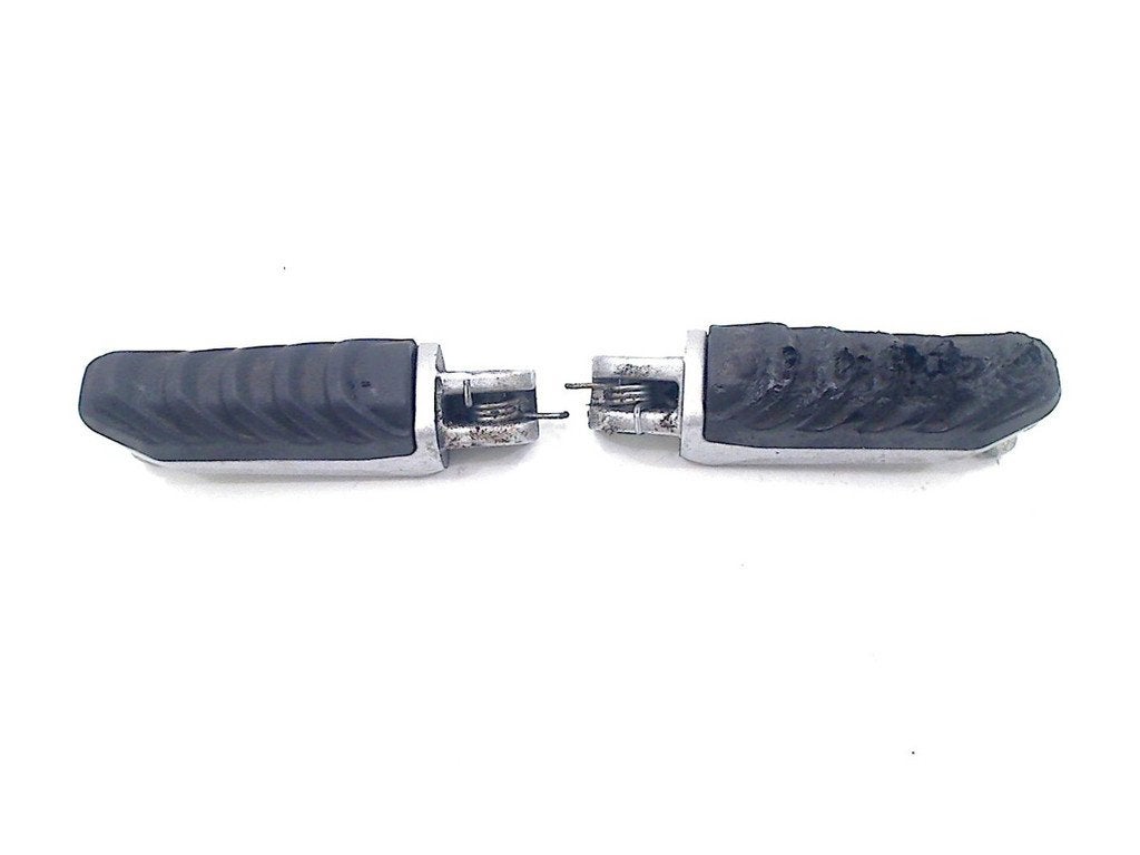VOETSTEUN SET VOOR Benelli BN125 2023 (01-2023/-), Motoren, Dhr. S. di Majo, Gebruikt, Info@cama-motorparts.nl, P.J. Troelstraweg 8 8
3144 CX  MAASSLUIS, NL