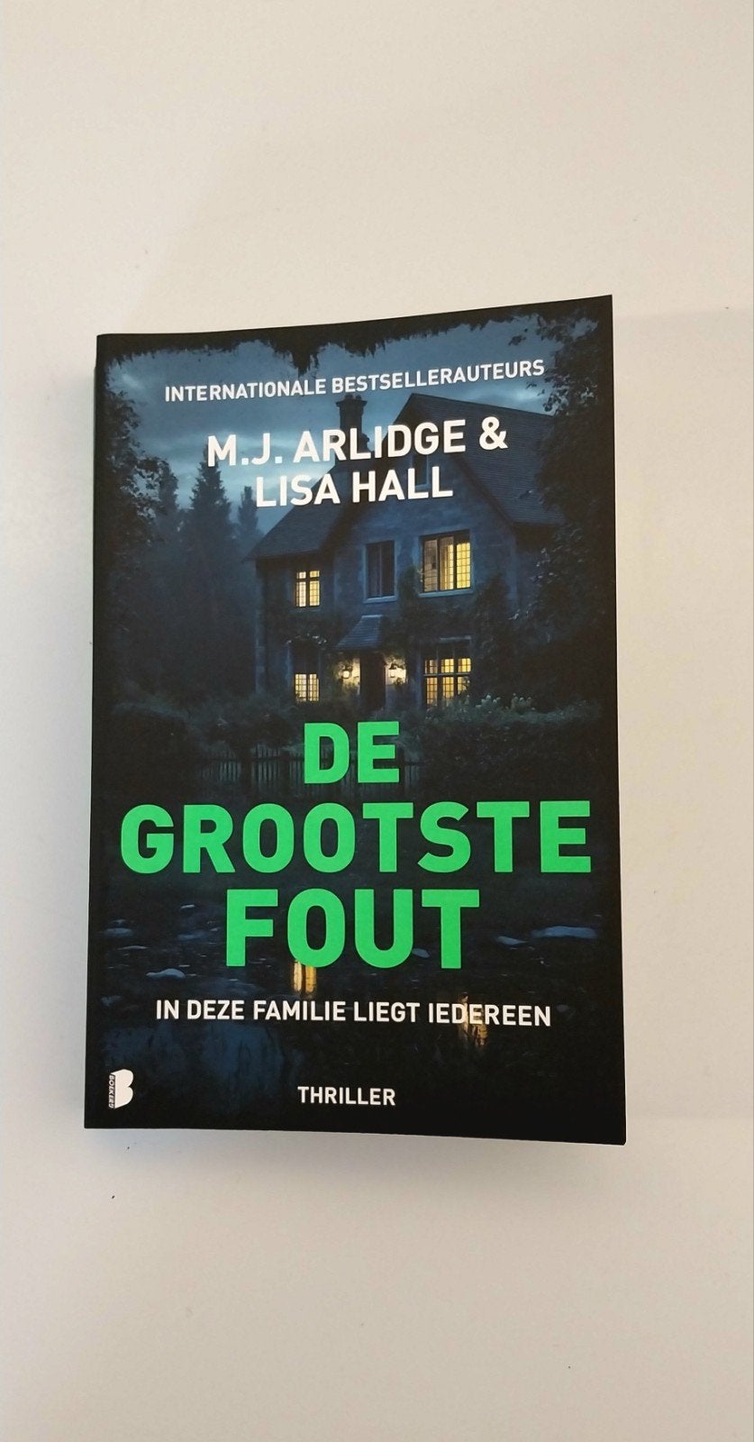 ​De grootste fout MJ Arlidge Lisa Hall thriller Nederlands, Boeken, Ophalen of Verzenden, Zo goed als nieuw, Mj Arlidge, Amerika