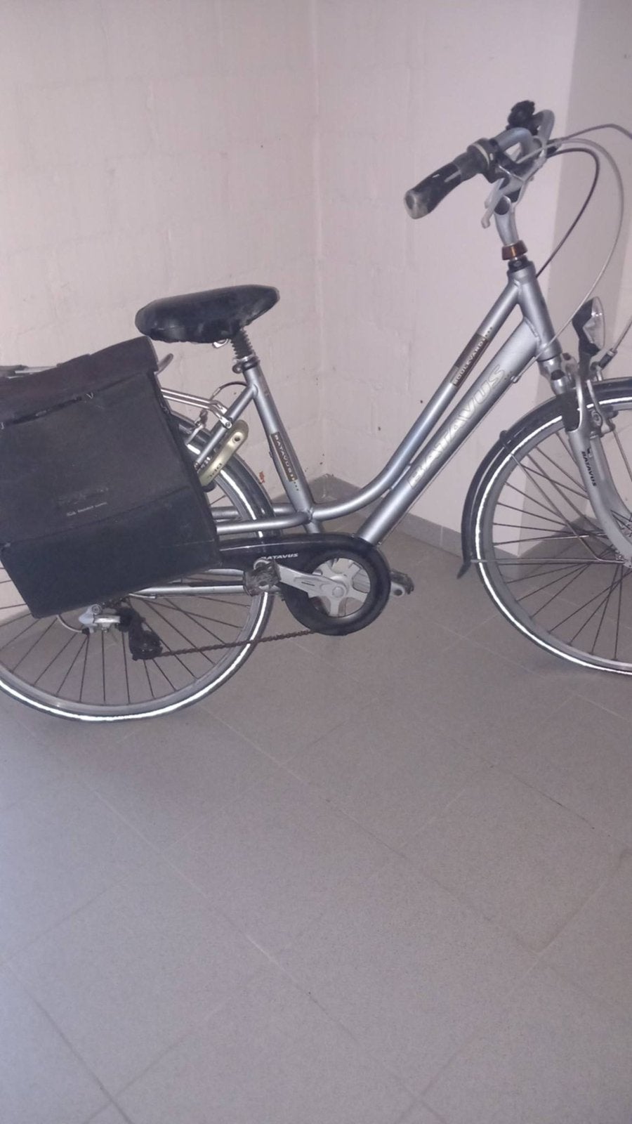 Fiets merk batavus, Ophalen, Zo goed als nieuw