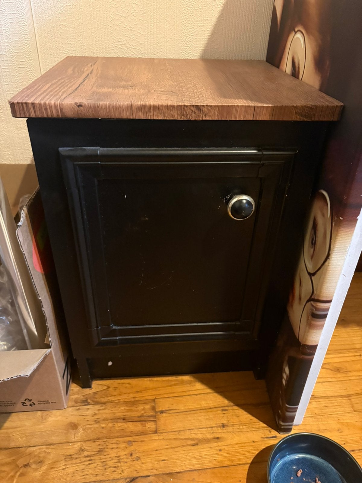 Armoire de nuit, Enlèvement ou Envoi, Utilisé