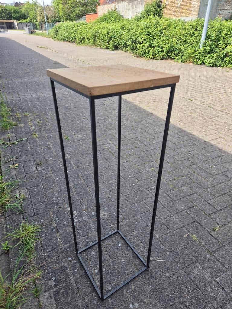 Rekje voor vaas of beeld, Ophalen