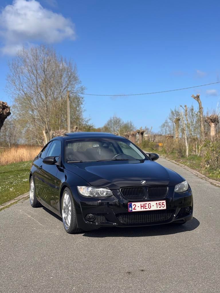 BMW E92 coupé 320i, Auto's, 4 zetels, 1995 cc, Zwart, 4 cilinders